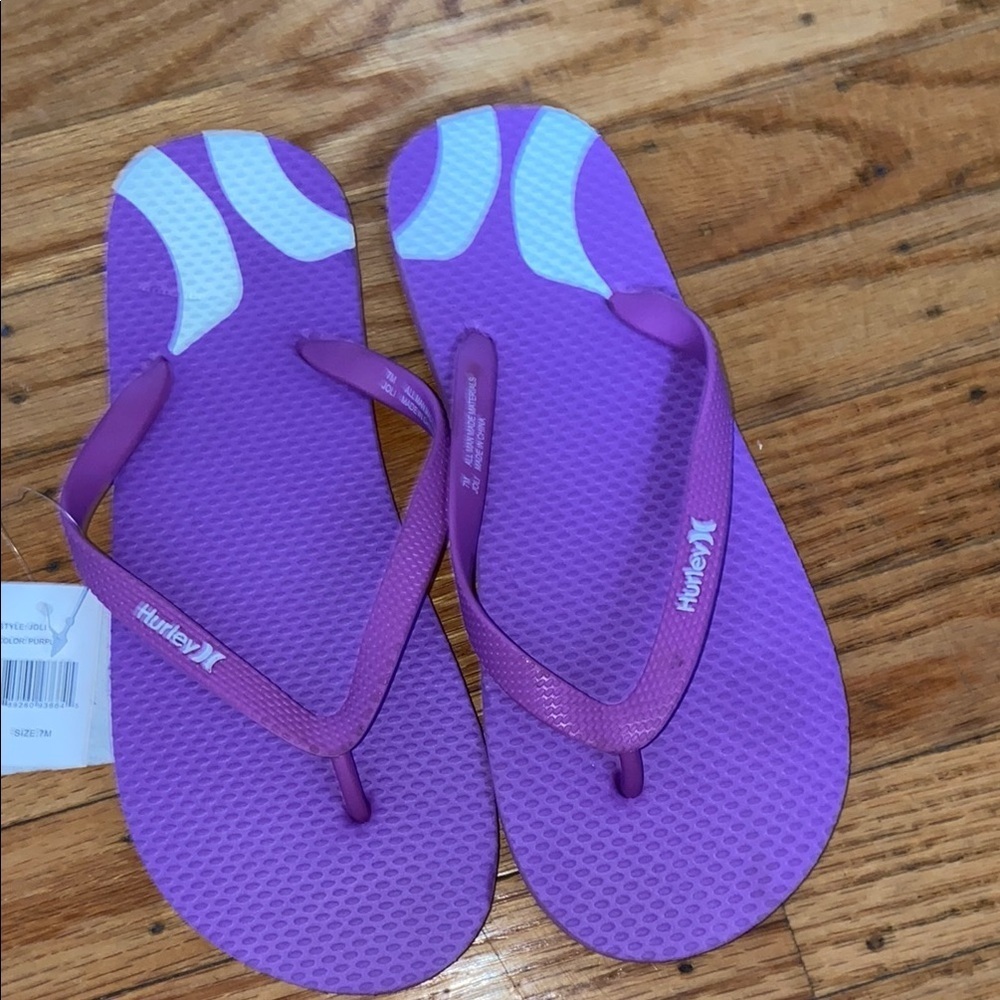 Hurley Purple Flip Flops size 7 nwt